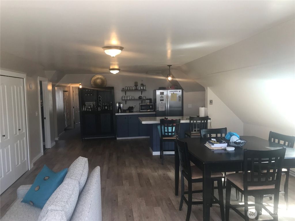Photo of 2909 Walnut Street, Bellingham, WA 98225 (MLS # 2529979)