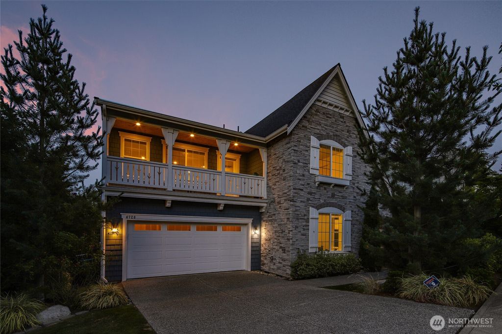 Photo of 4728 165th Place NE, Redmond, WA 98052 (MLS # 2411762)