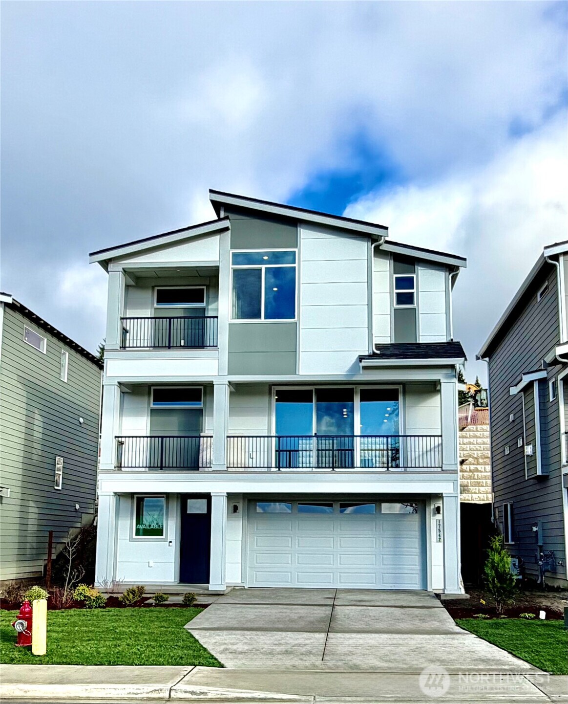 17542 NE Midnight Sun Loop