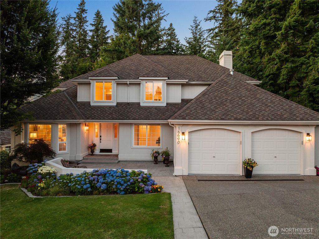 Photo of 16690 SE 56th Place, Bellevue, WA 98006 (MLS # 2408634)