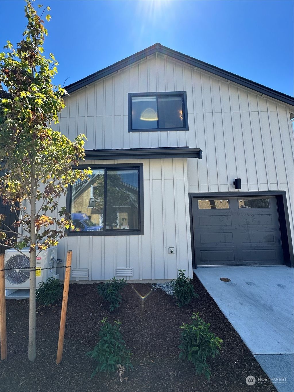 Photo of 10319 (HS 20) 135th Circle NE, Kirkland, WA 98033 (MLS # 2205901)