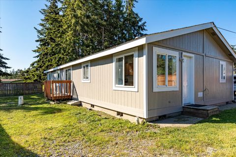 A home in Oak Harbor