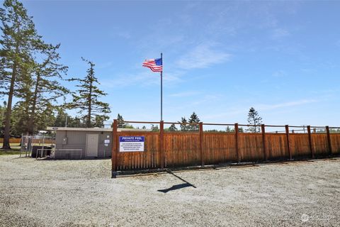 A home in Oak Harbor