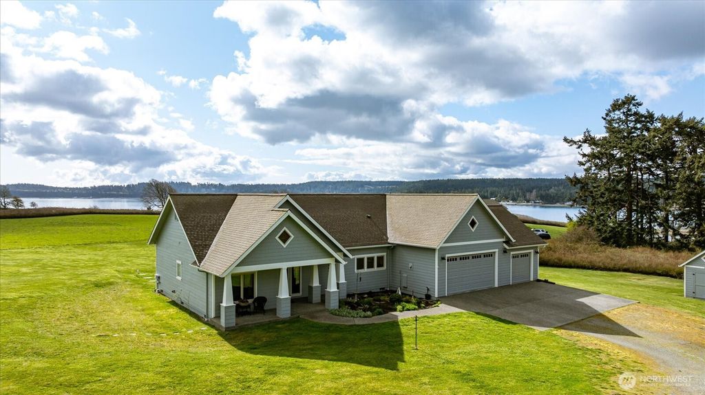 Photo of 710 Zylstra Road, Coupeville, WA 98239 (MLS # 2501963)
