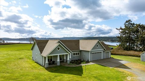 Photo of 710 Zylstra Road, Coupeville, WA 98239 (MLS # 2501963)