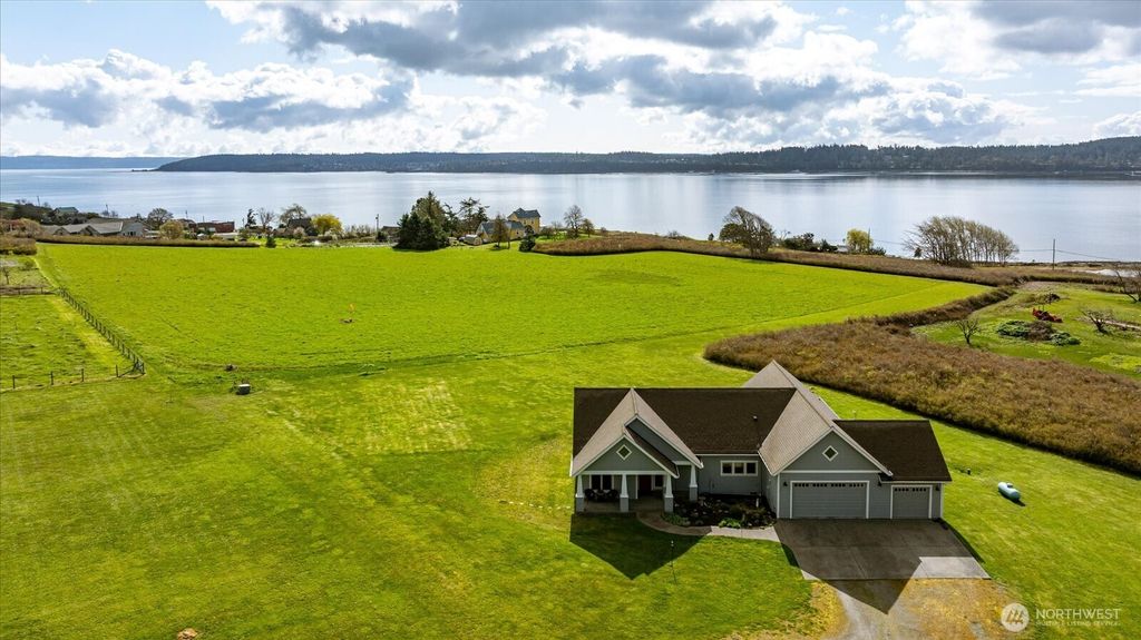 Photo of 710 Zylstra Road, Coupeville, WA 98239 (MLS # 2501963)