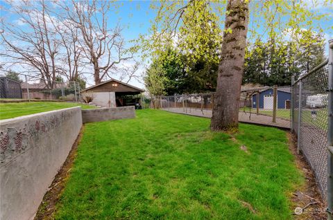 A home in Spanaway