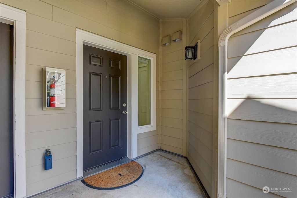 Photo of 4330 West Lk Sammamish Parkway SE #G115, Issaquah, WA 98027 (MLS # 2158020)