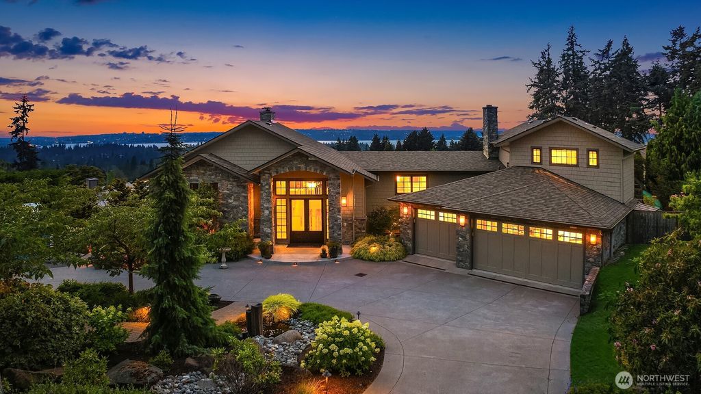 Photo of 9620 NE 28th Street, Clyde Hill, WA 98004 (MLS # 2403382)