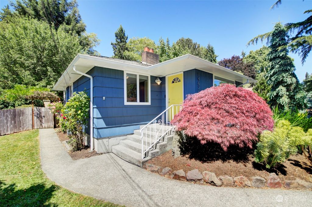 Photo of 14025 26th Avenue NE, Seattle, WA 98125 (MLS # 2077127)