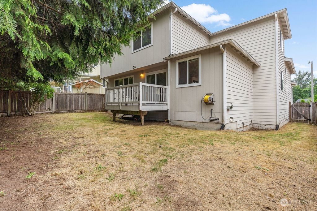 Photo of 14718 SE 185th Place, Renton, WA 98058 (MLS # 2139397)