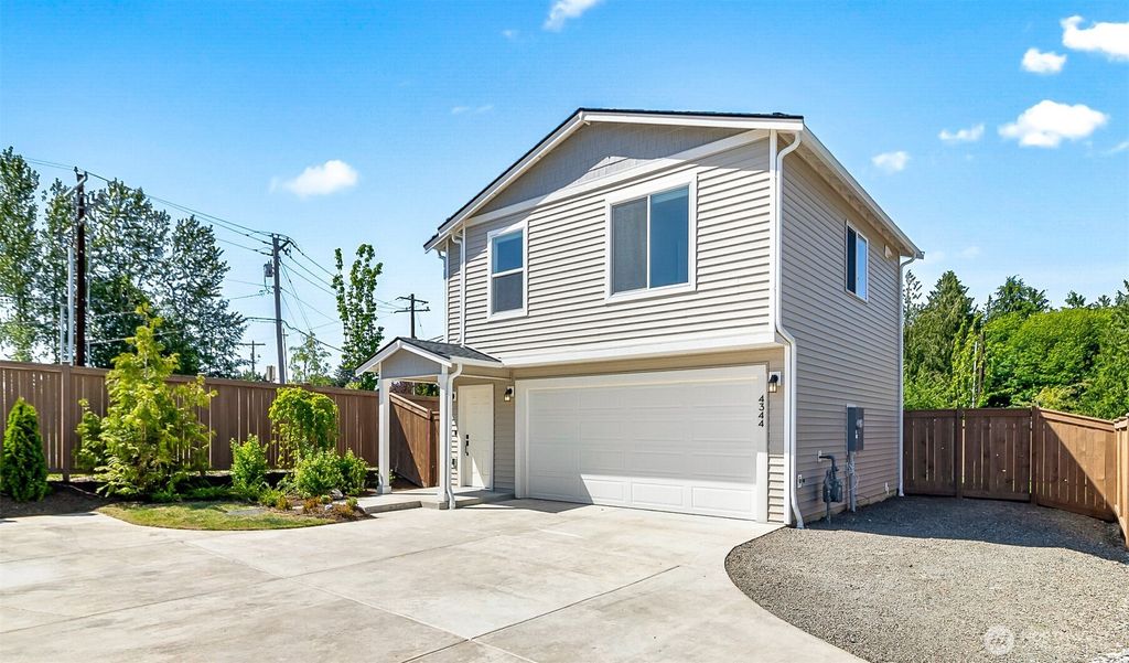 Photo of 4344 71st Drive NE, Marysville, WA 98270 (MLS # 2384837)