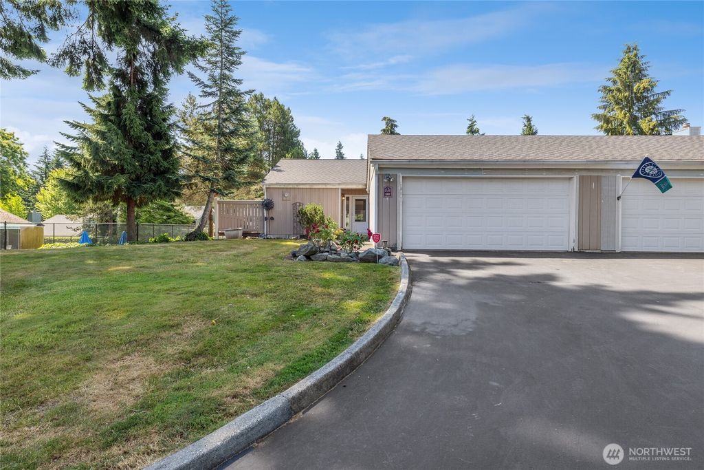 Photo of 3207 SW 319TH Street #48, Federal Way, WA 98023 (MLS # 2390694)