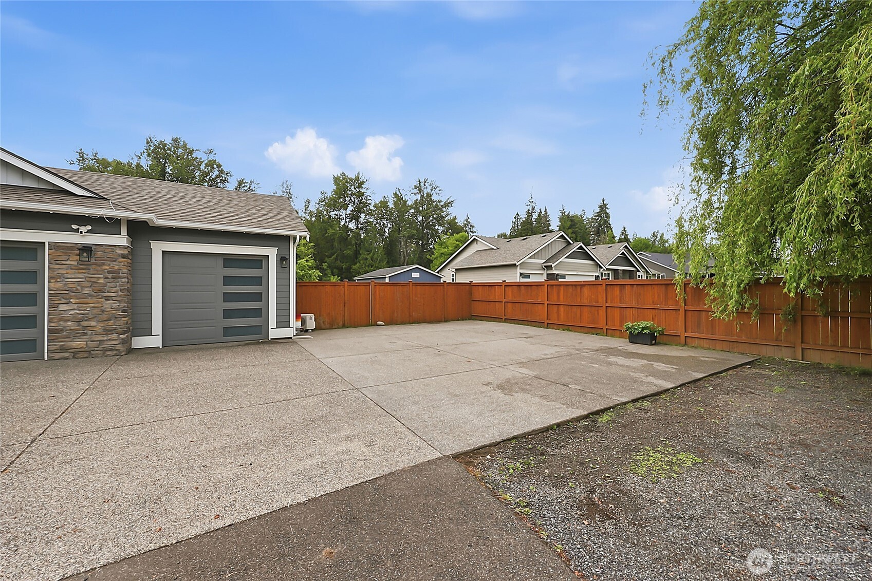 6624 123 Avenue NE