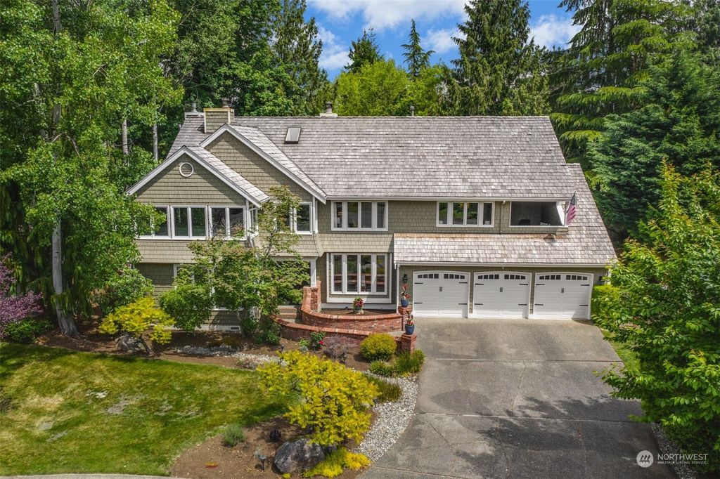 Photo of 21929 NE 21st Place, Sammamish, WA 98074 (MLS # 2071968)