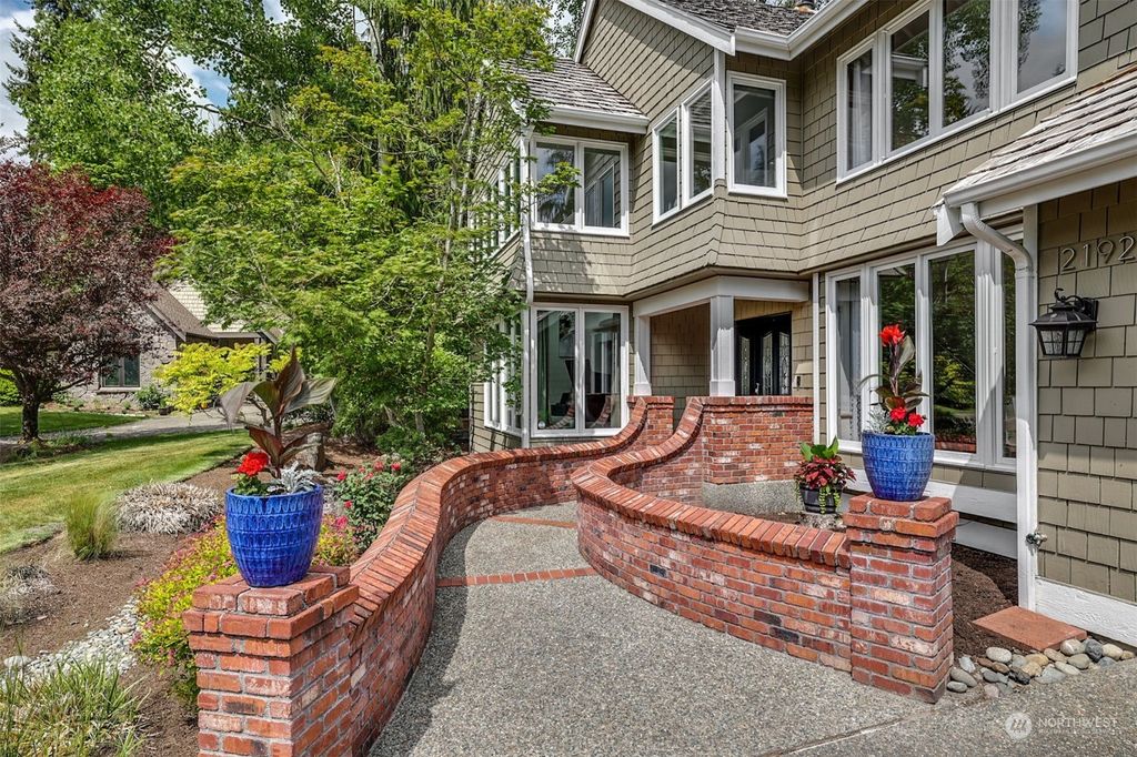 Photo of 21929 NE 21st Place, Sammamish, WA 98074 (MLS # 2071968)