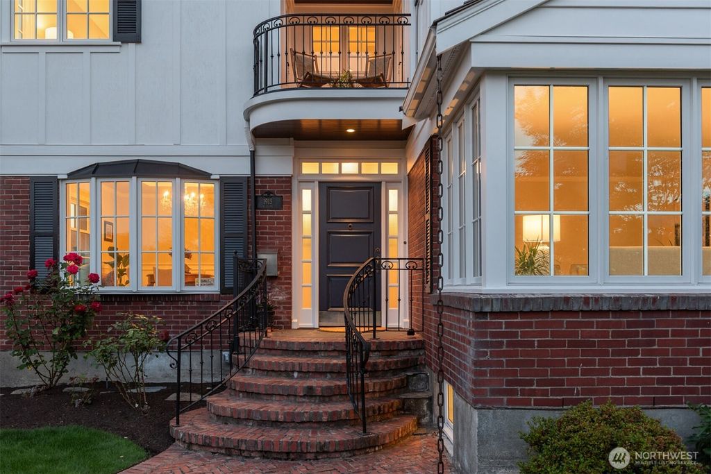Photo of 1915 35th Avenue W, Seattle, WA 98199 (MLS # 2406011)