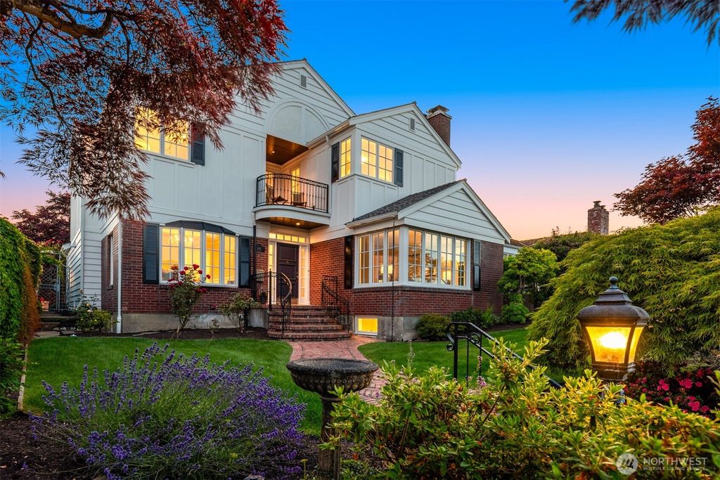 Photo of 1915 35th Avenue W, Seattle, WA 98199 (MLS # 2406011)