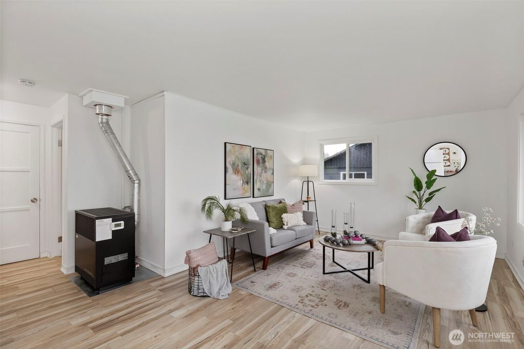 Photo of 3326 Halverson Avenue, Bremerton, WA 98310 (MLS # 2507233)