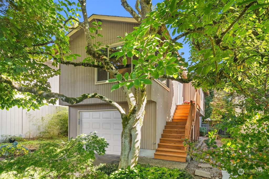 Photo of 12026 40th Avenue NE, Seattle, WA 98125 (MLS # 2296220)