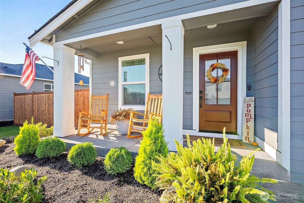 Photo of 13928 197th Street E, Graham, WA 98338 (MLS # 2464426)