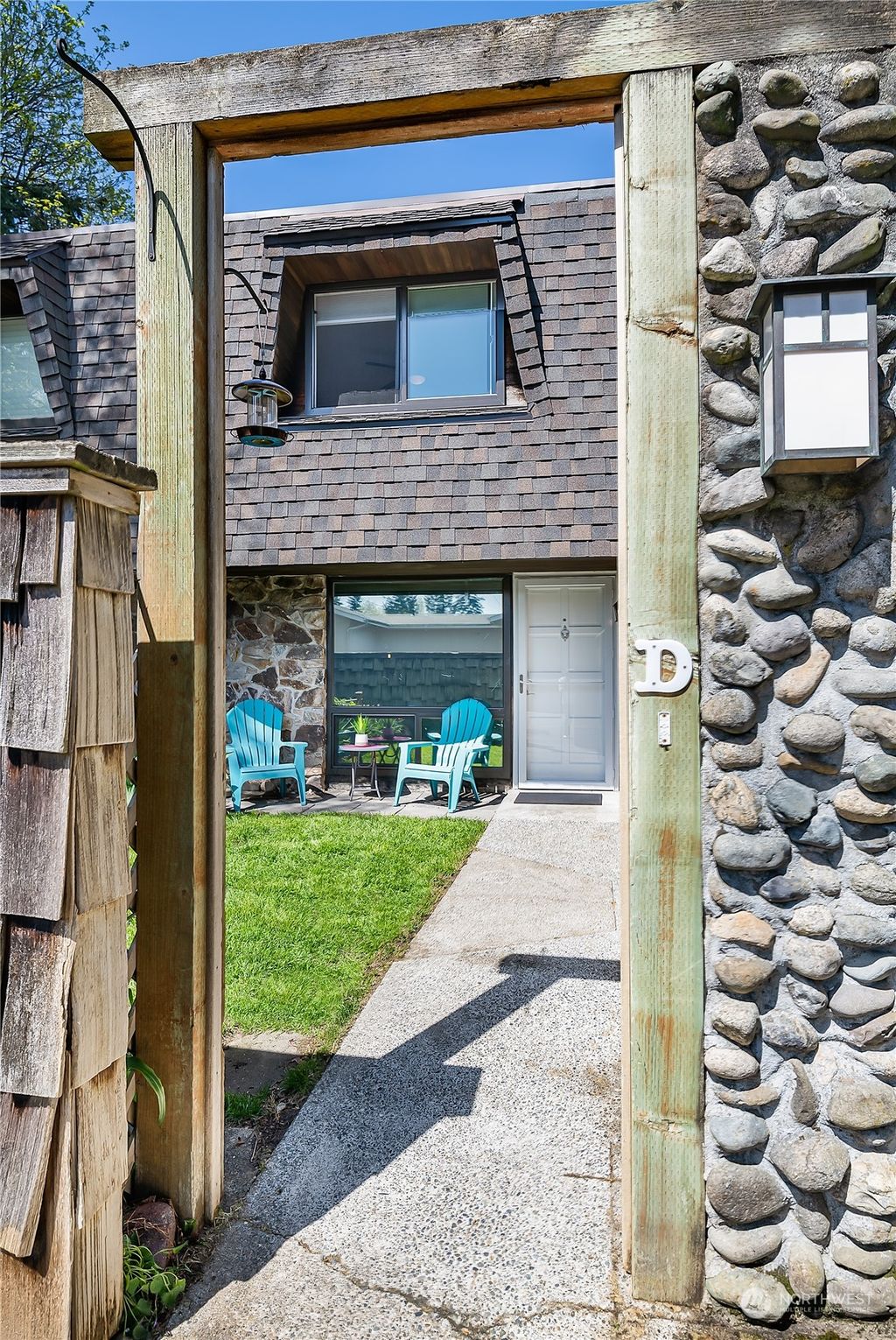 Photo of 20620 76th Avenue W #D, Edmonds, WA 98026 (MLS # 2049877)