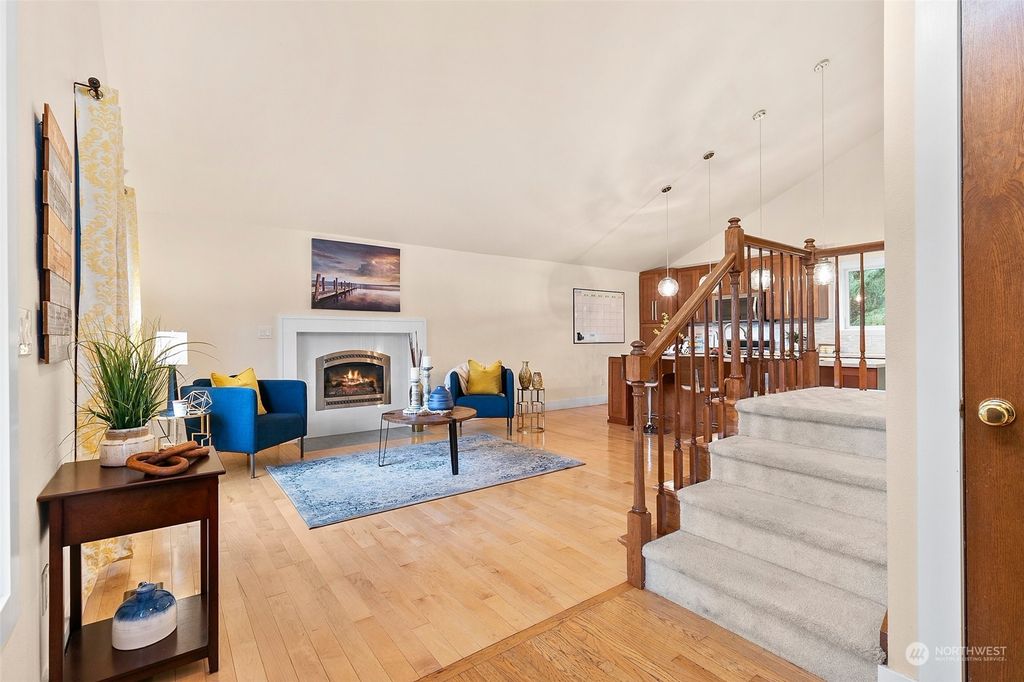 Photo of 14059 SE 159th Place, Renton, WA 98058 (MLS # 2187704)
