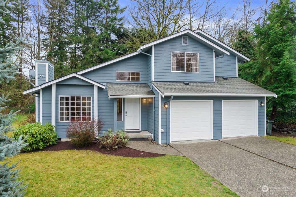 Photo of 14059 SE 159th Place, Renton, WA 98058 (MLS # 2187704)