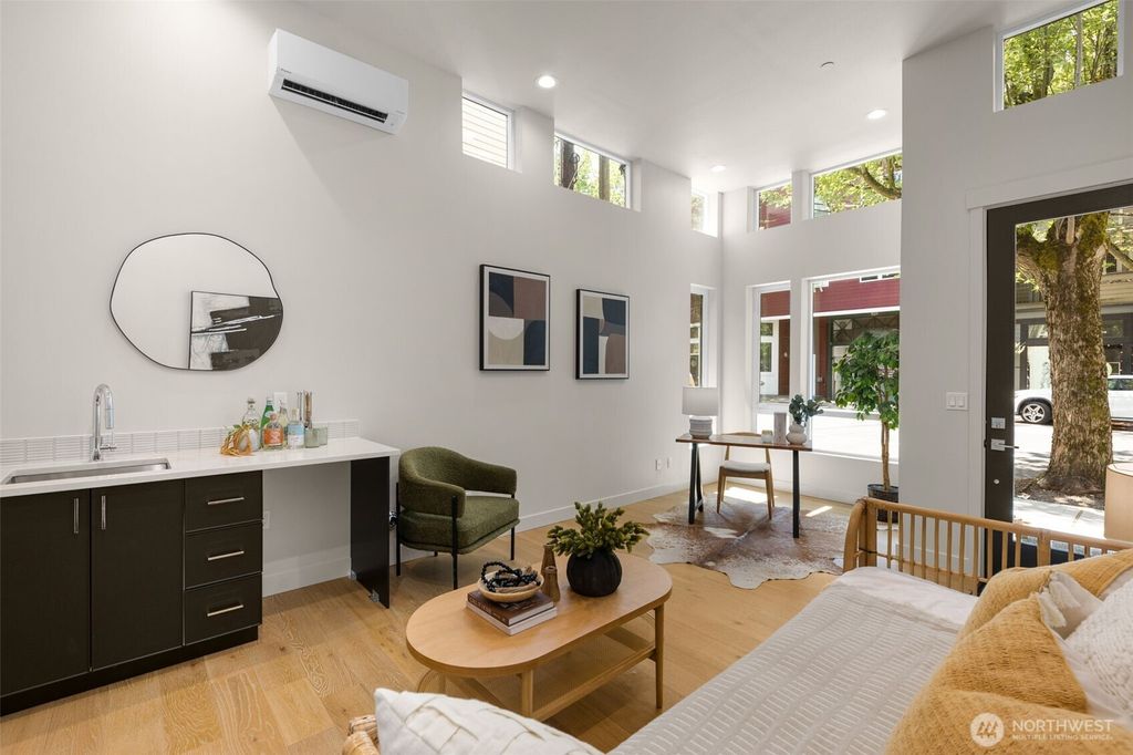 Photo of 1108 B 34th Avenue, Seattle, WA 98122 (MLS # 2462761)