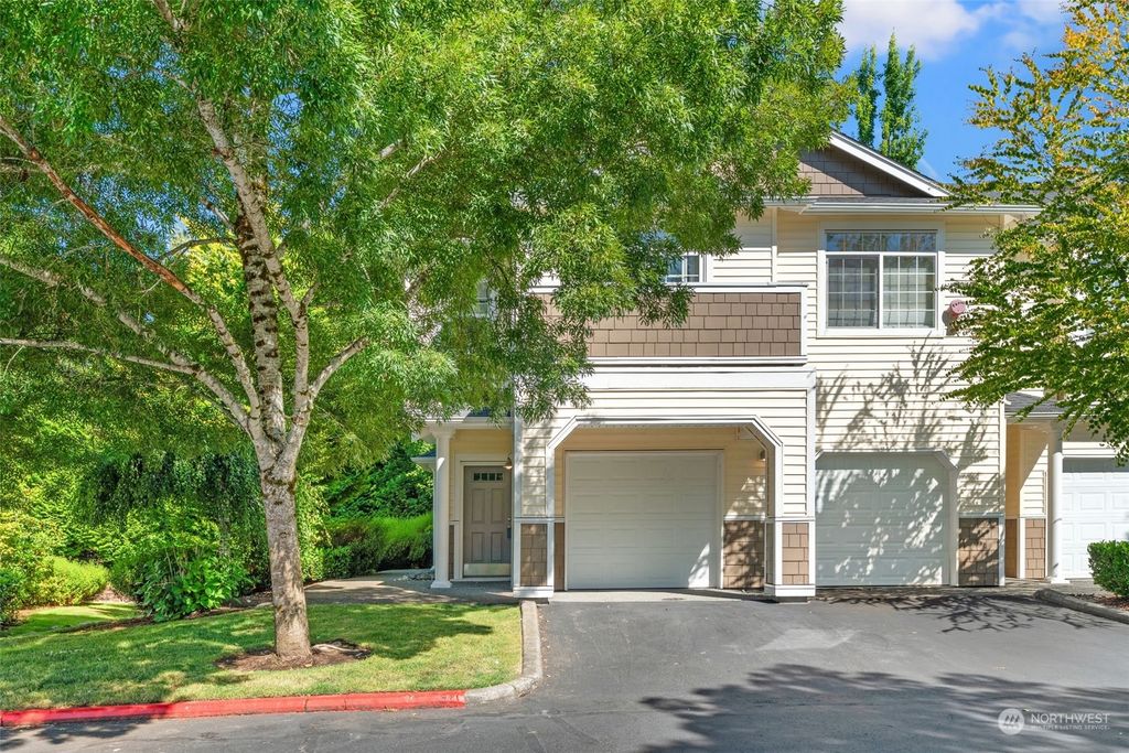 Photo of 1855 Trossachs Boulevard SE #2303, Sammamish, WA 98075 (MLS # 2137377)