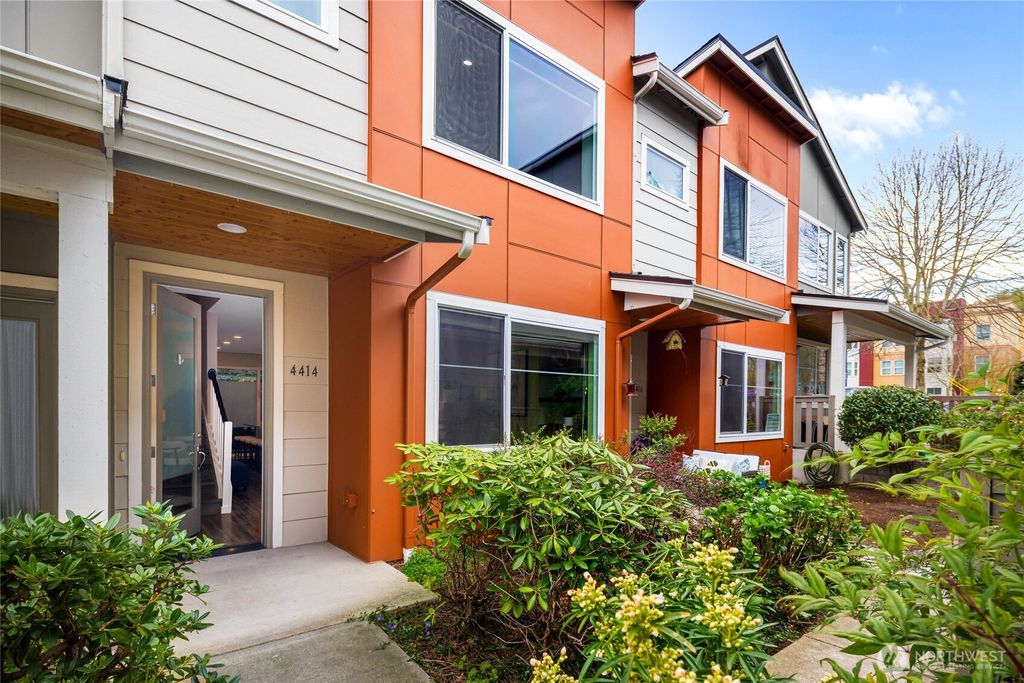 Photo of 4414 Martin Luther King Jr Way S, Seattle, WA 98108 (MLS # 2508130)
