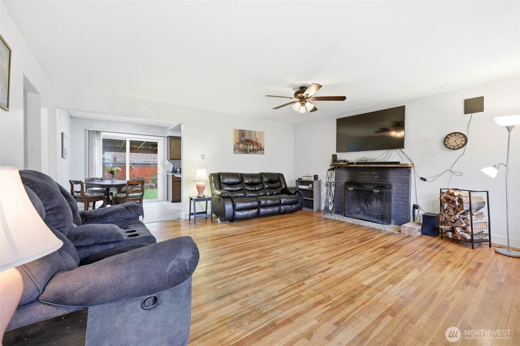 Photo of 2104 Z Street, Vancouver, WA 98661 (MLS # 2458036)