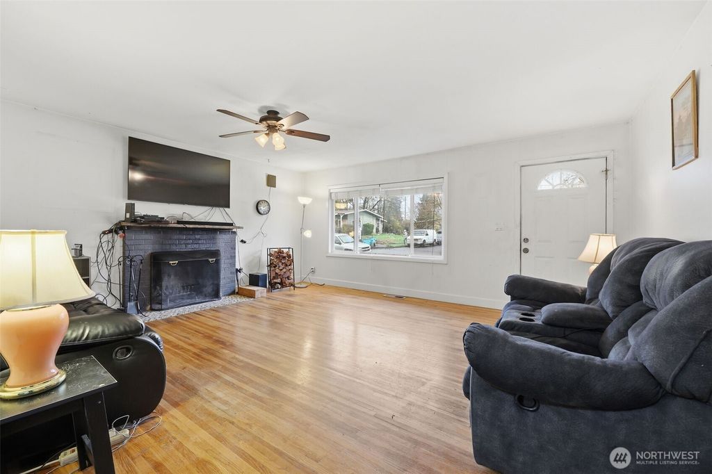 Photo of 2104 Z Street, Vancouver, WA 98661 (MLS # 2458036)