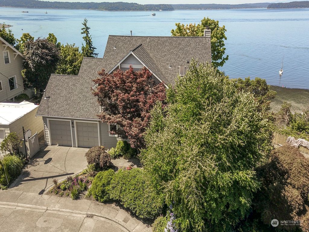 Photo of 7203 LeDroit Court SW, Seattle, WA 98136 (MLS # 2158829)