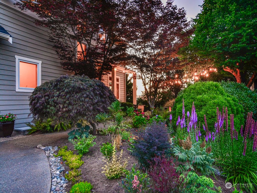 Photo of 7203 LeDroit Court SW, Seattle, WA 98136 (MLS # 2158829)