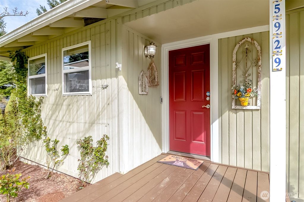 Photo of 5929 164th Place SW, Lynnwood, WA 98037 (MLS # 2501145)