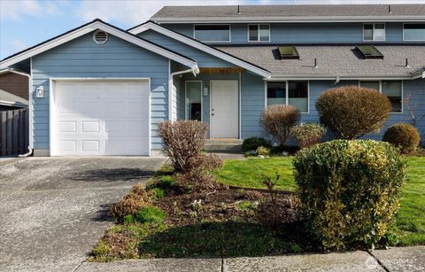 Photo of 150 NE Nunan Loop #1, Oak Harbor, WA 98277 (MLS # 2482109)