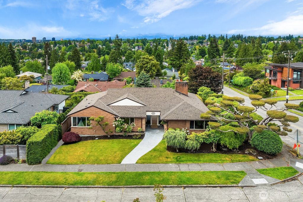 listing image 9368101159176488192