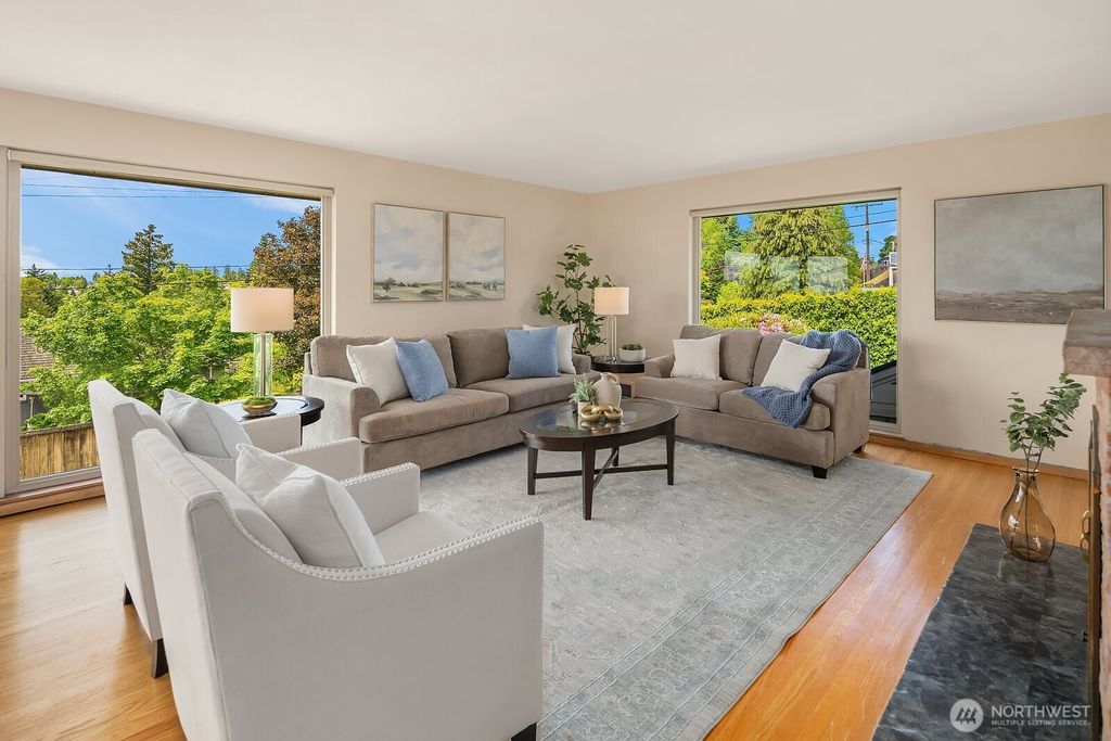 listing image 9361431896608415109