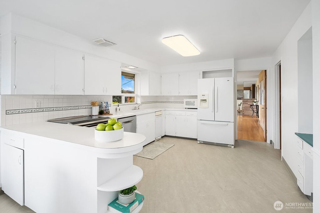 listing image 9363615584755660225