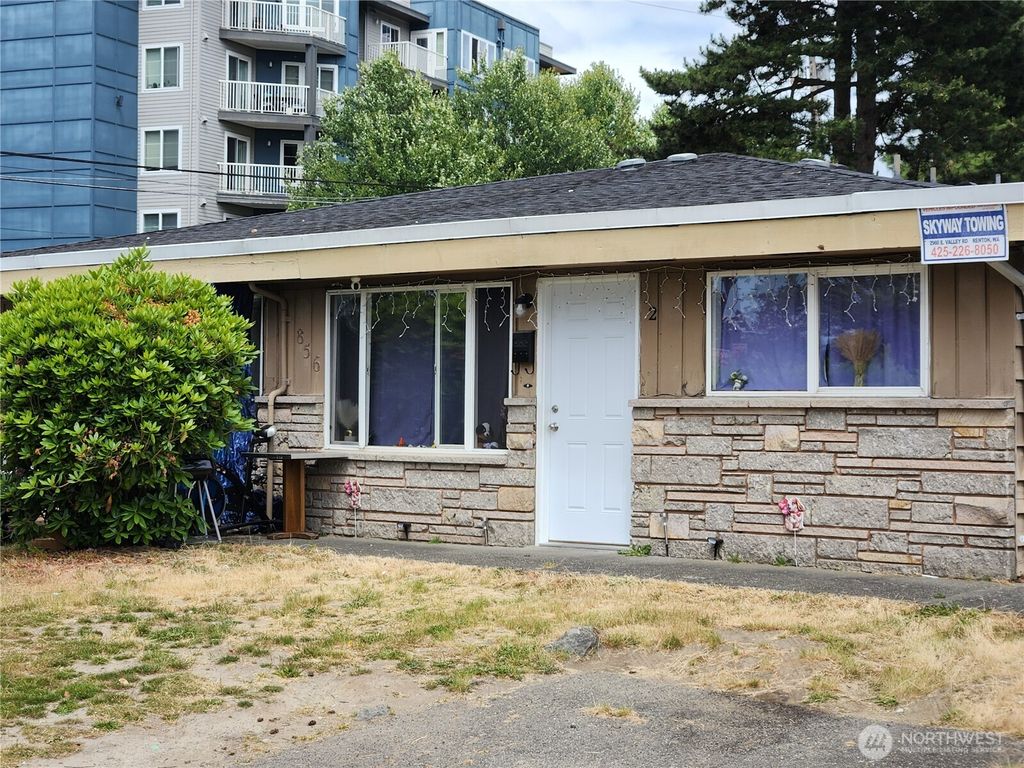 Photo of 856 Harrington Avenue NE, Renton, WA 98056 (MLS # 2391983)