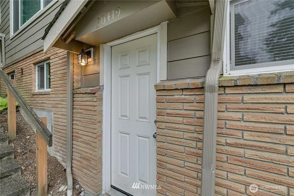 Photo of 20417 26th Avenue W, Lynnwood, WA 98036 (MLS # 2501083)