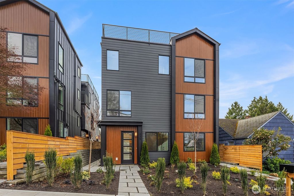Photo of 335 NW 47th Street, Seattle, WA 98107 (MLS # 2352278)