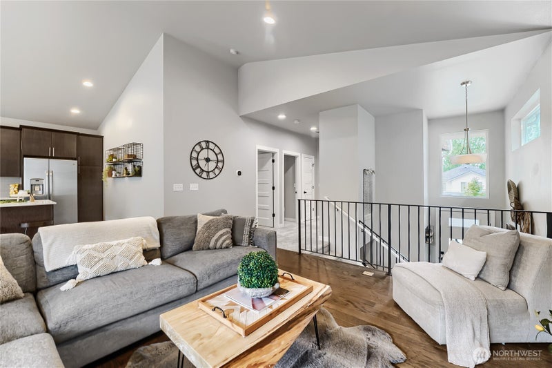 11106 14 Place SE