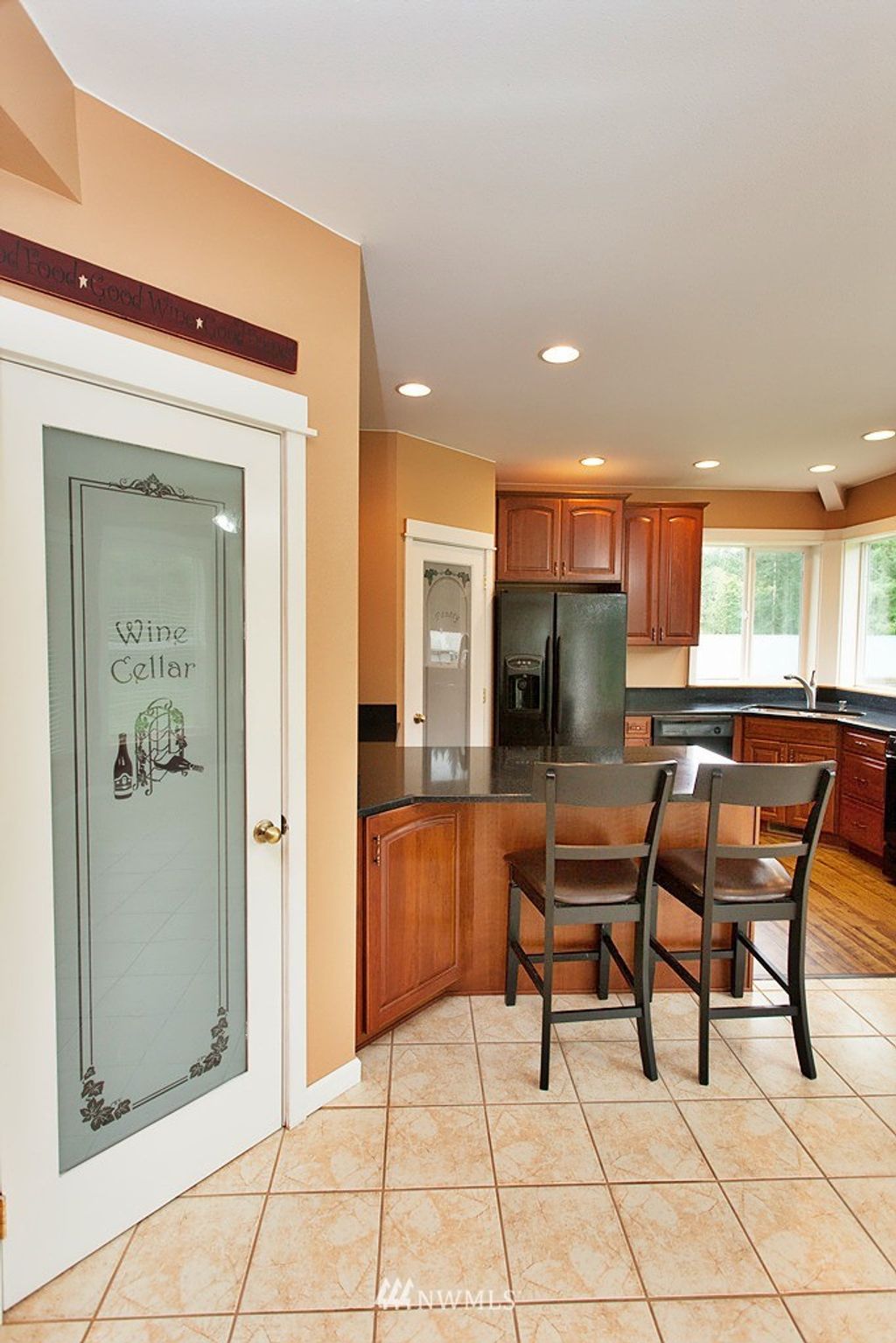 listing image 9368111421801958808