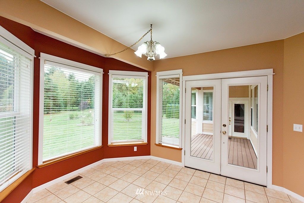 listing image 9369927737105248069