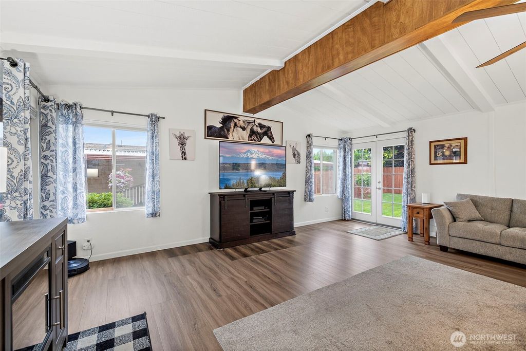 Photo of 1402 22nd Street NE #126, Auburn, WA 98002 (MLS # 2427908)