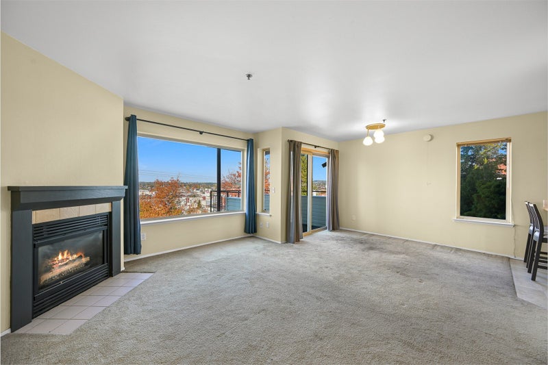 919 High Street 202