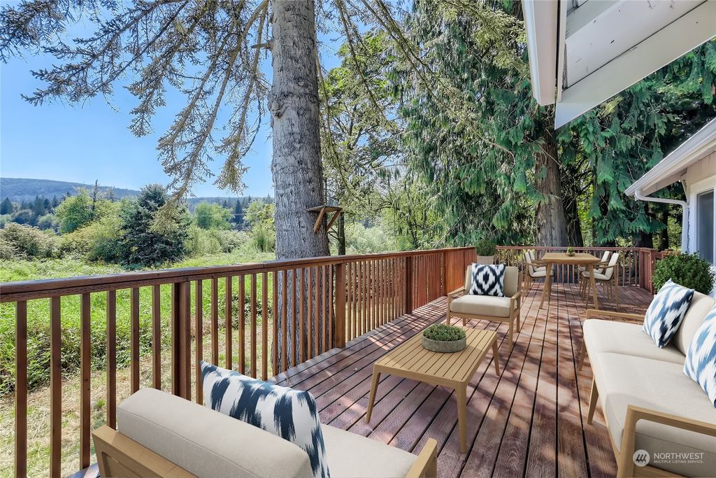 Photo of 30621 SE 31st Street, Fall City, WA 98024 (MLS # 2028341)