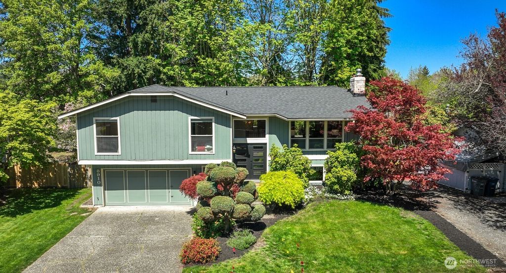 Photo of 8910 NE 195th Street NE, Bothell, WA 98011 (MLS # 2513970)